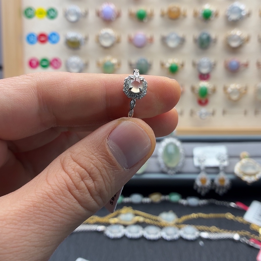 奈***道翡翠银S925镶嵌戒指