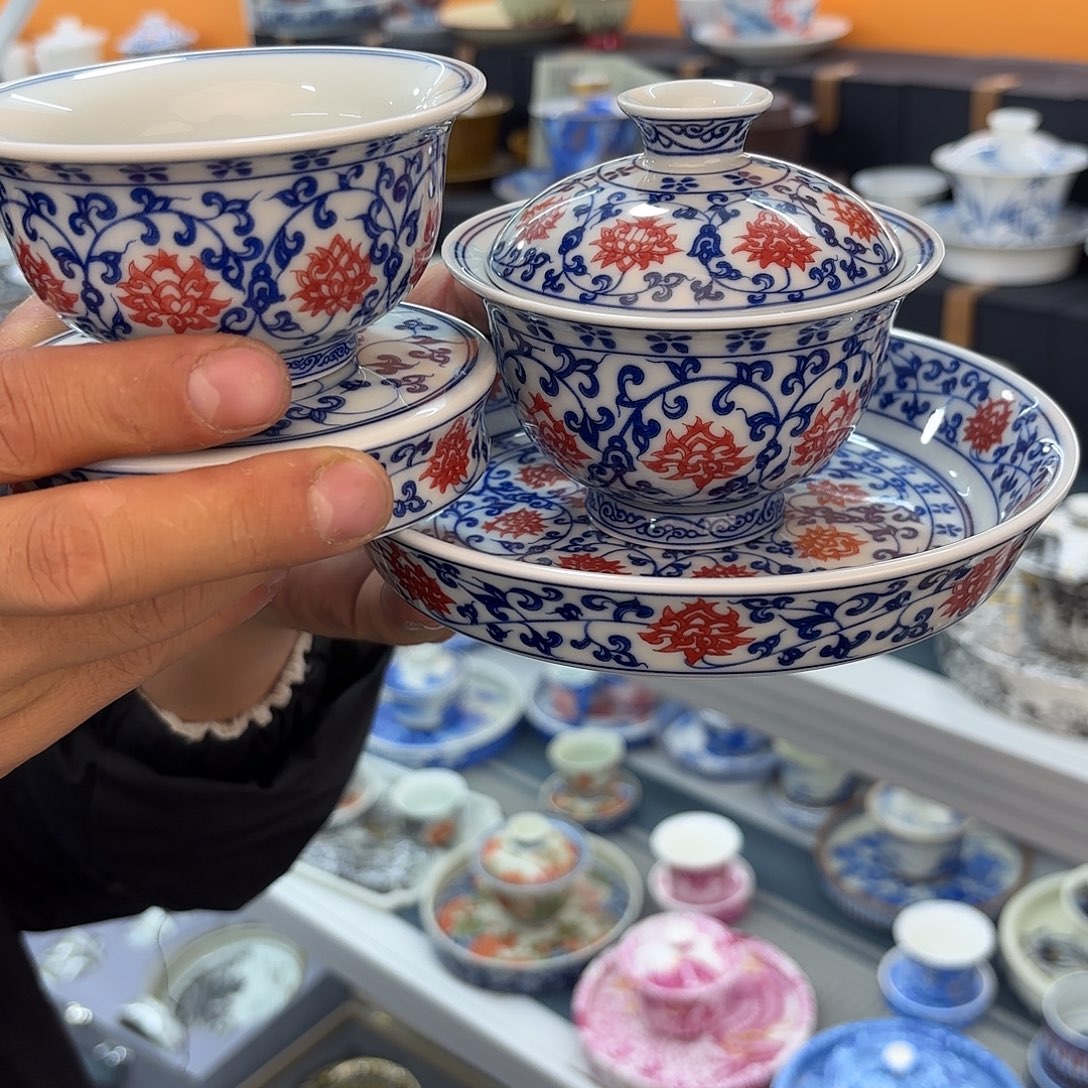 仓库茶具坚持坚持坚持就坚持