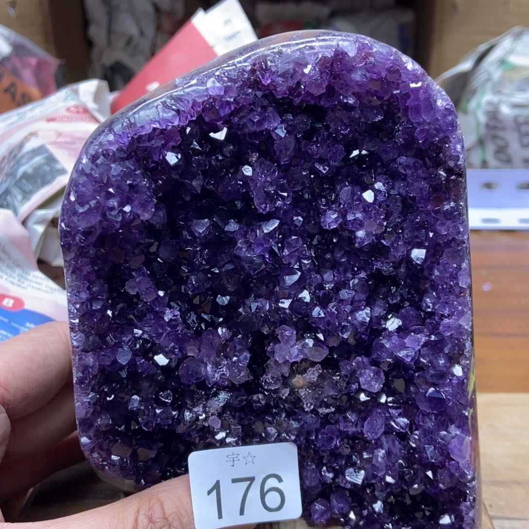 紫晶天然水晶摆件未镶嵌