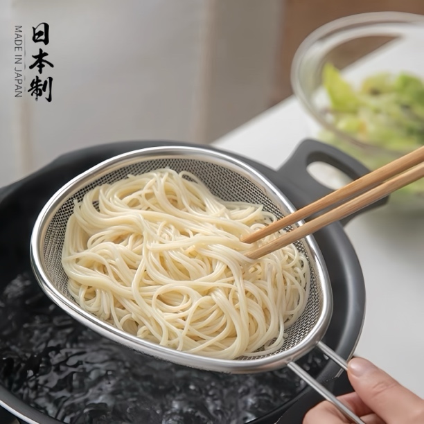 日本进口漏勺厨房手持式漏勺家用不锈钢滤水网捞面勺油炸滤油网