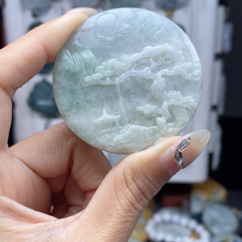 翡翠颈饰未镶嵌翡翠