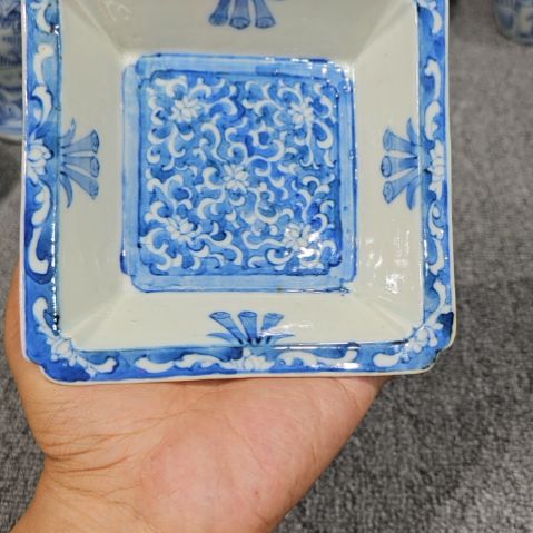 碗鑫**装，，，，，，，，，，，，，
