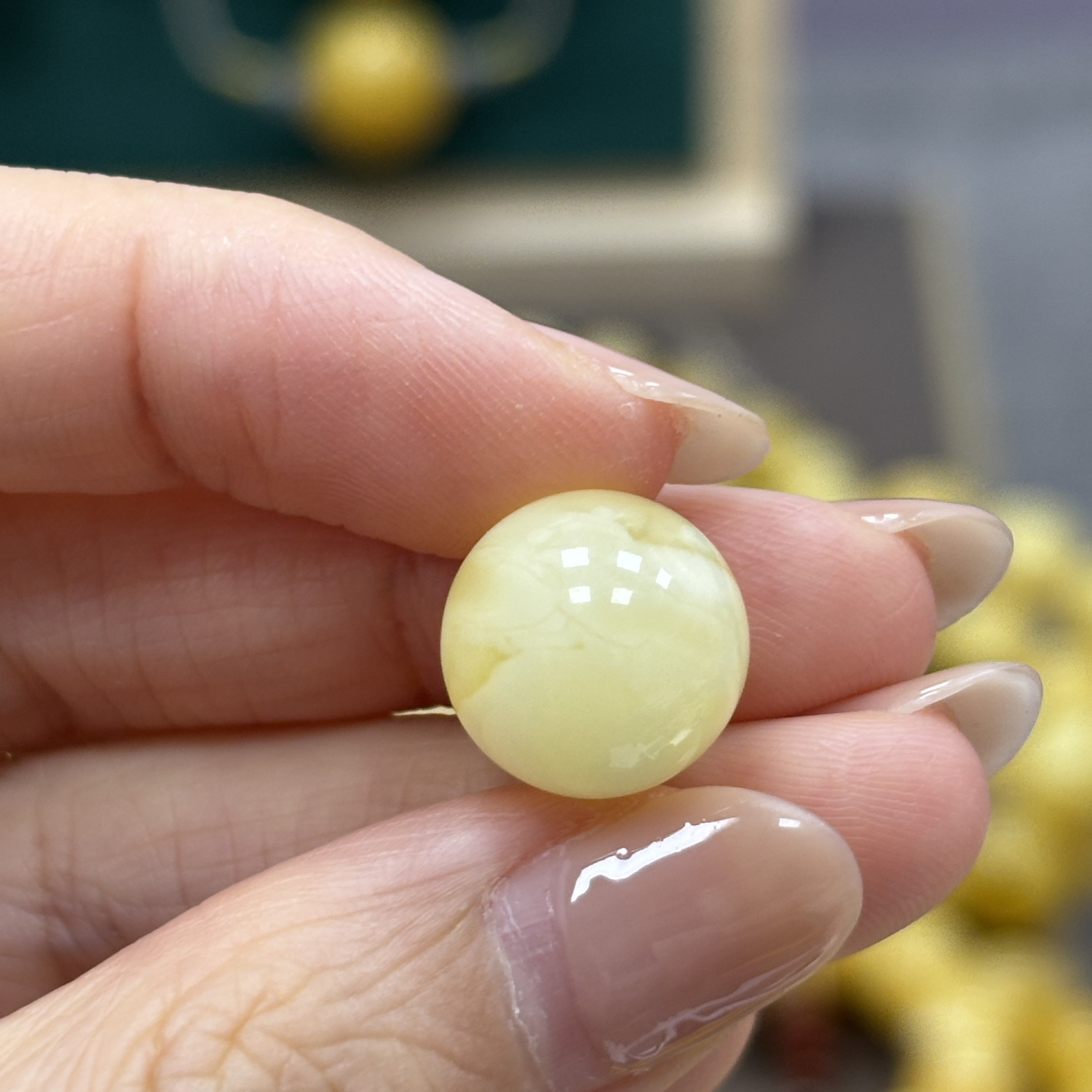 12.8mm 小妖珠宝天然原矿琥珀蜜蜡