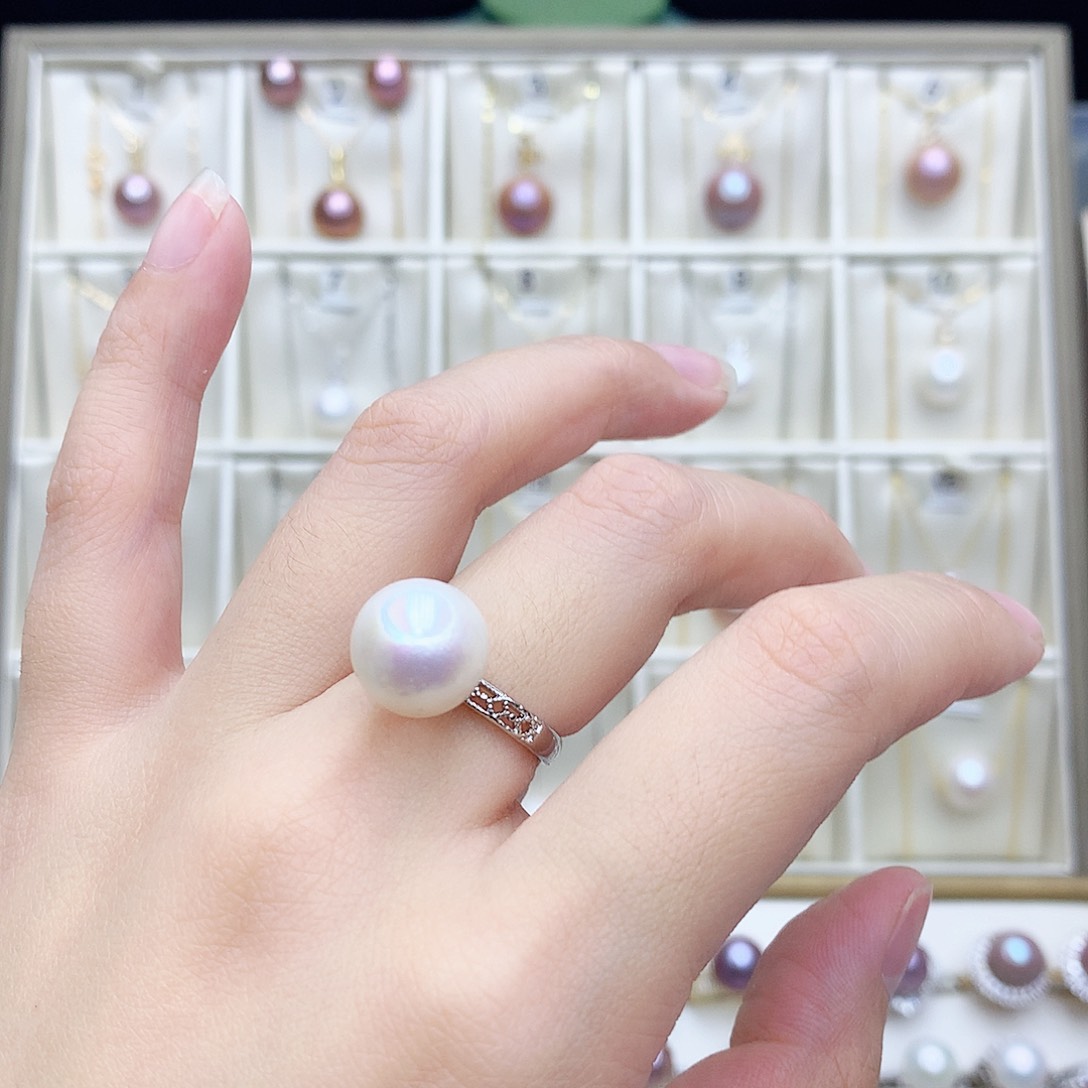 淡水珍珠吊坠(赠链)合金