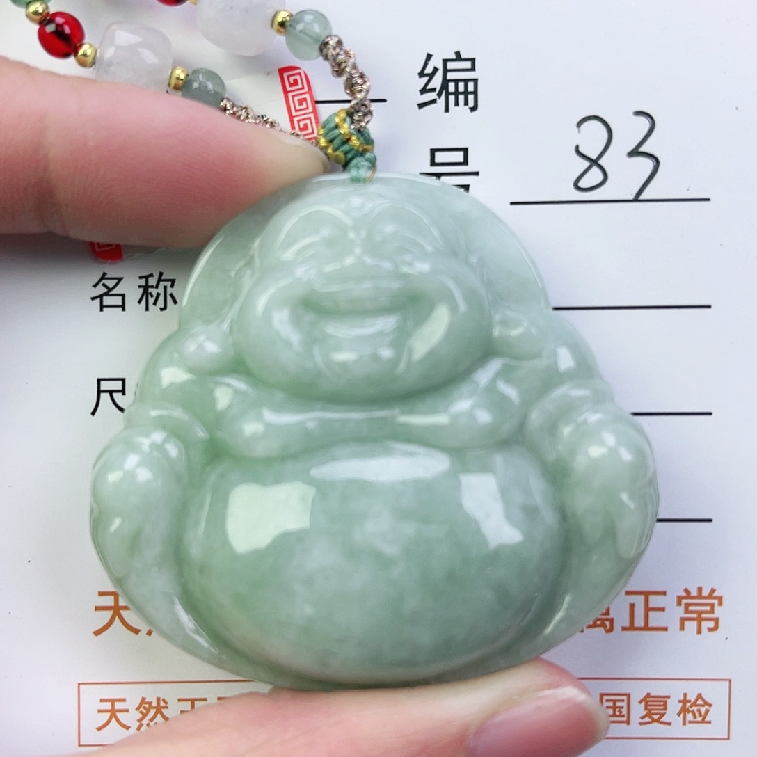翡翠颈饰未镶嵌佛公
