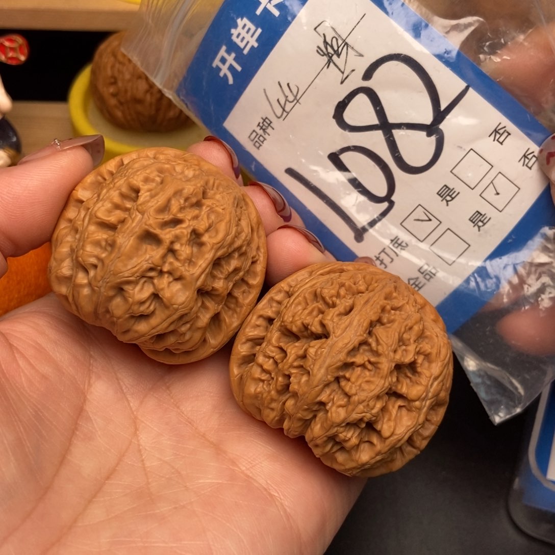 桃核吊坠核桃粗筋