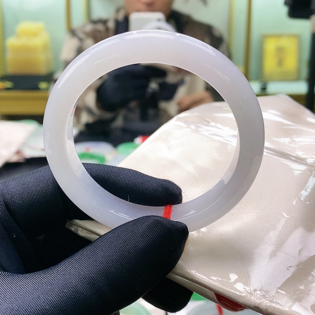 【闪购商品】未镶嵌手镯翡翠
