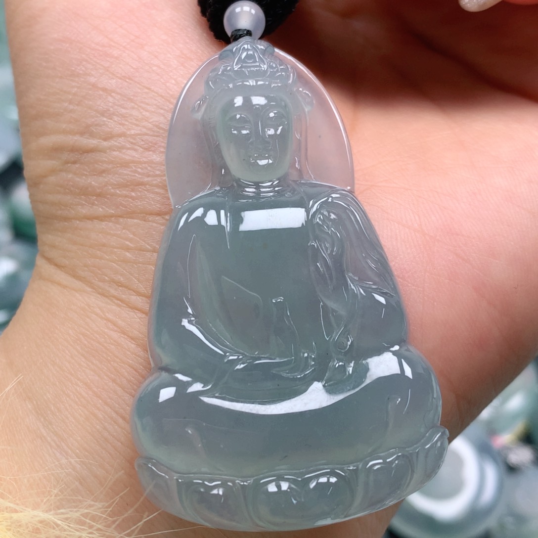 翡翠颈饰未镶嵌天然翡翠