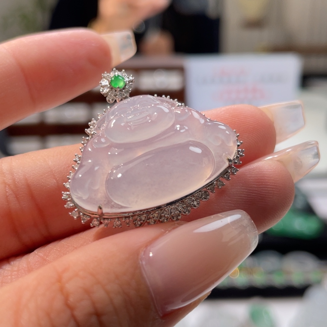 翡翠18K金镶嵌颈饰