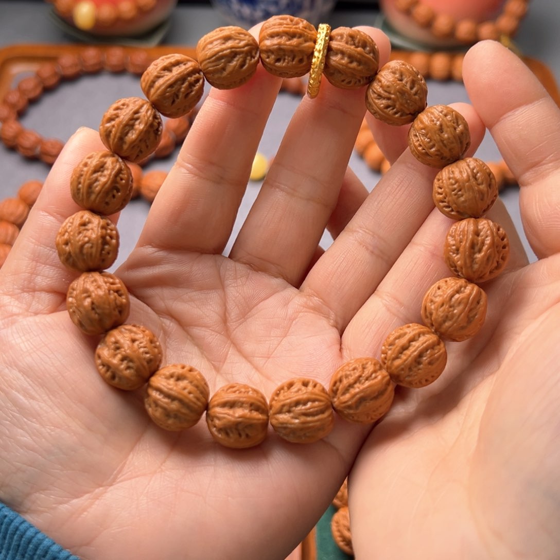 文玩核桃吊坠野生小核桃