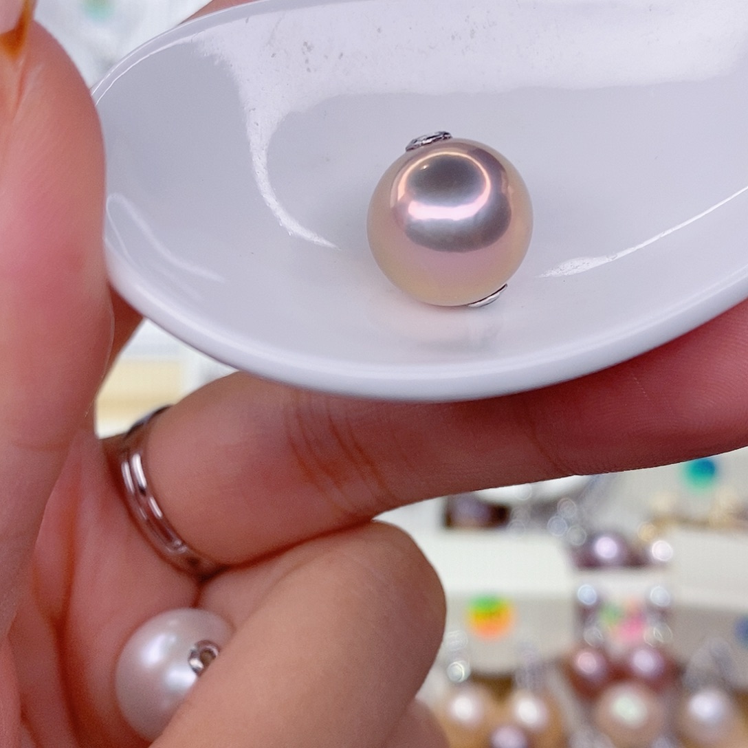 淡水珍珠银S925镶嵌吊坠(赠链)