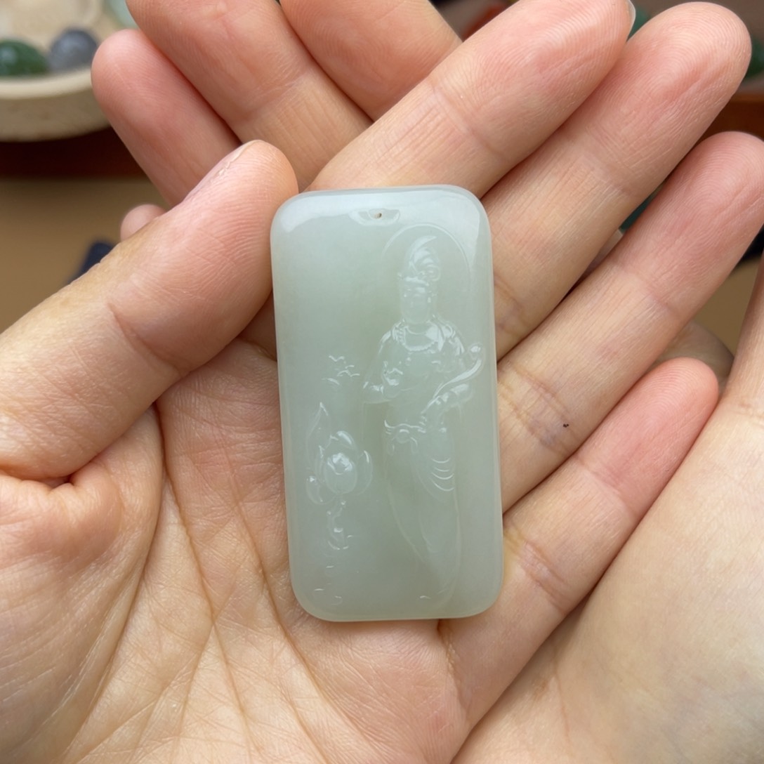 和田玉颈饰未镶嵌墨*幽