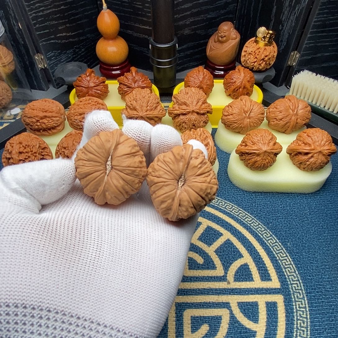 D***️吊坠文玩核桃南瓜墩44尺