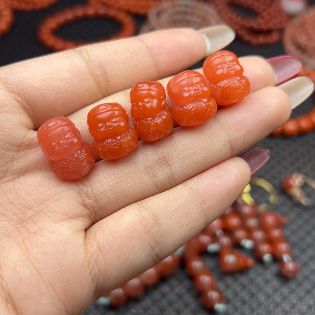 南红玛瑙吊坠未镶嵌多样性发货拍一发一