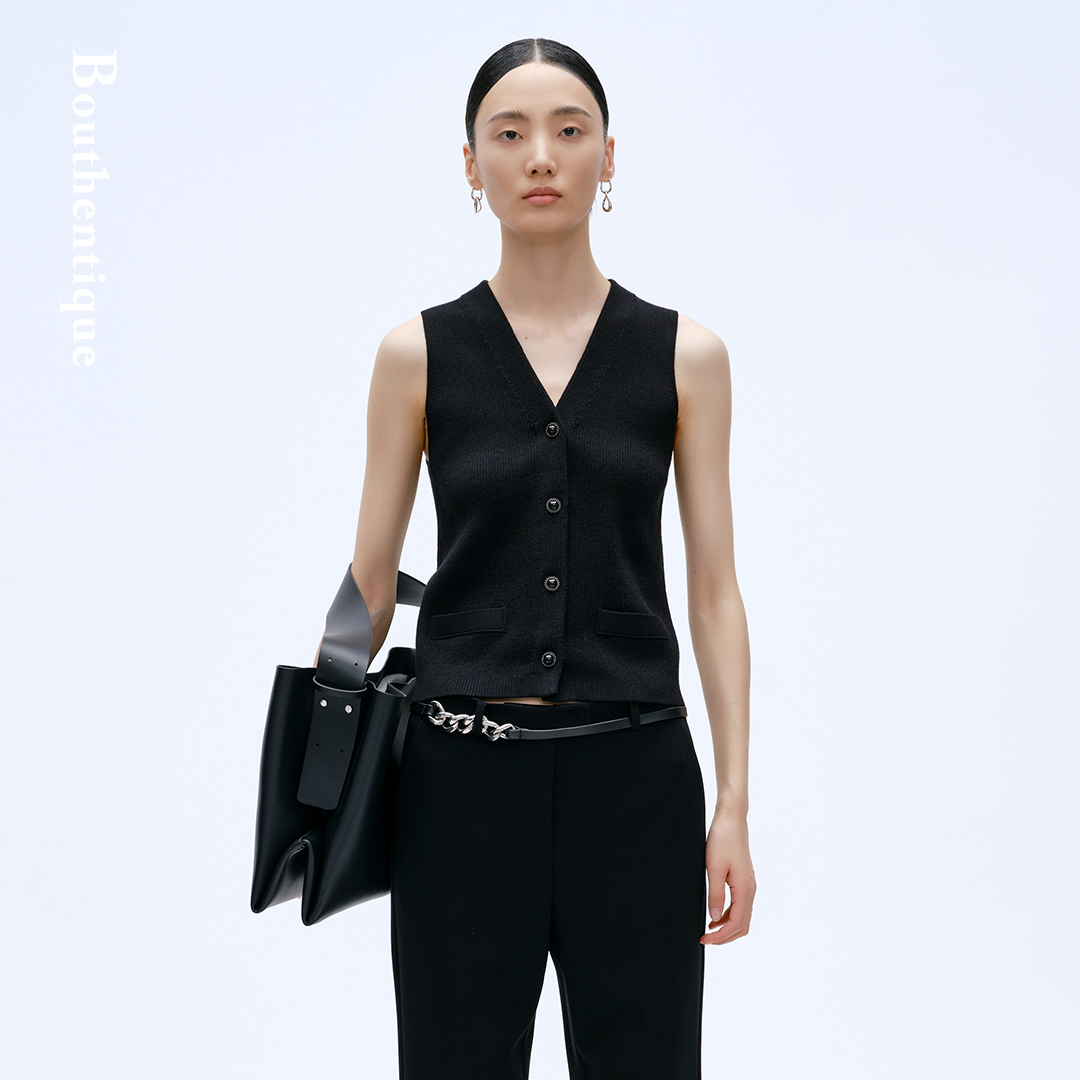 Bouthentique合身收腰款V领设计毛织外套2