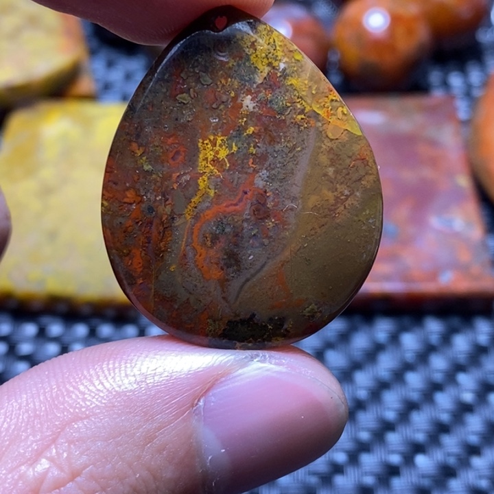 玛瑙/玉髓颈饰未镶嵌