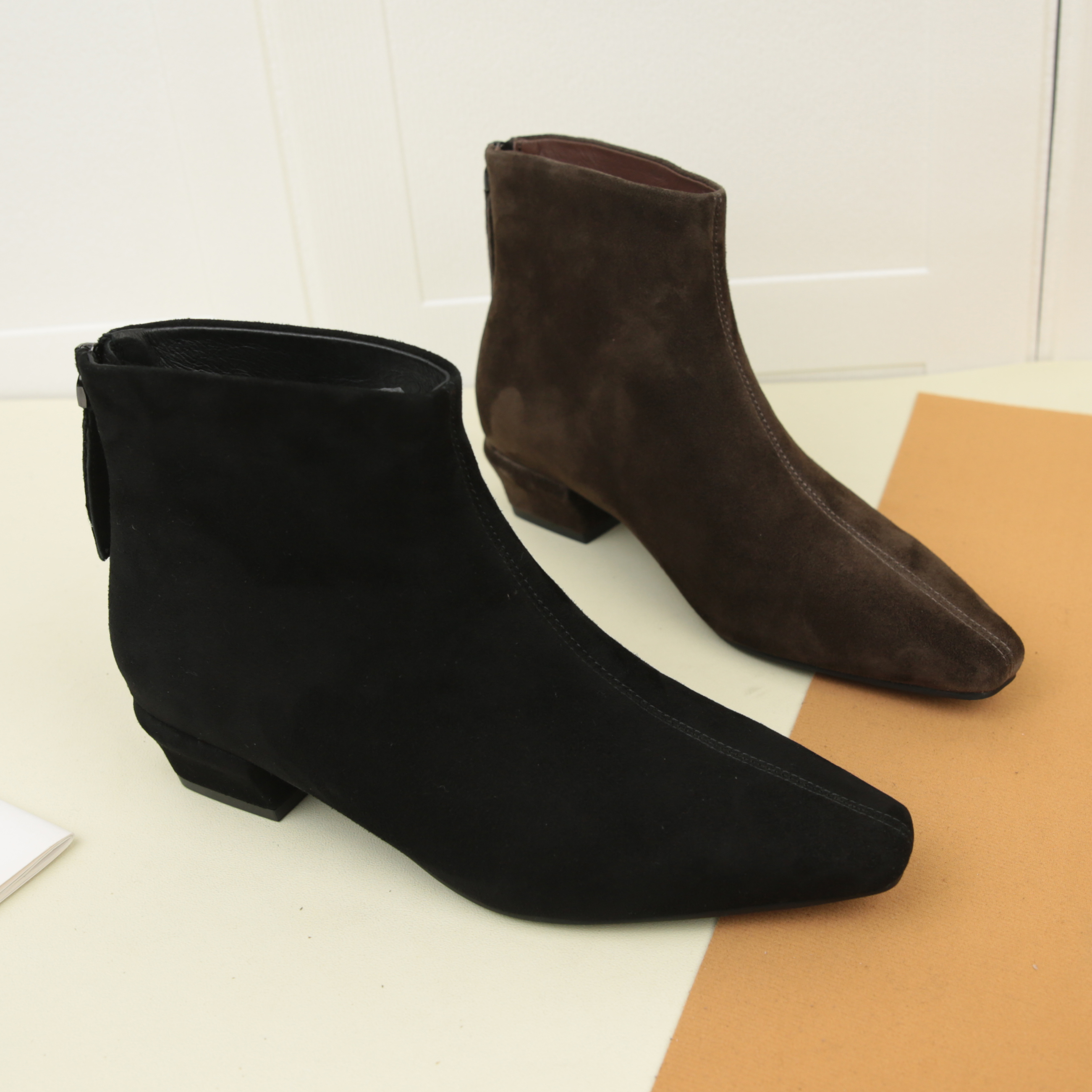 6070冬季新款法式方头真皮短靴女粗跟后拉链加绒保暖瘦瘦靴