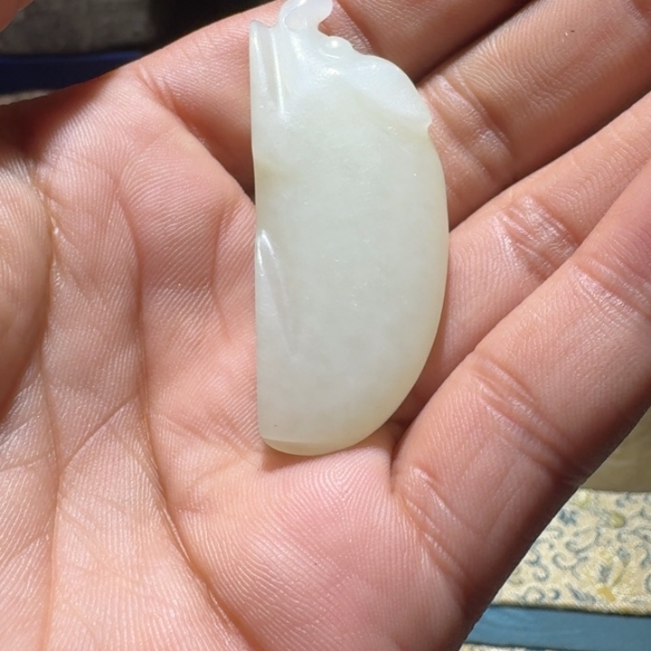 和田玉（糖玉）颈饰未镶嵌彭***青