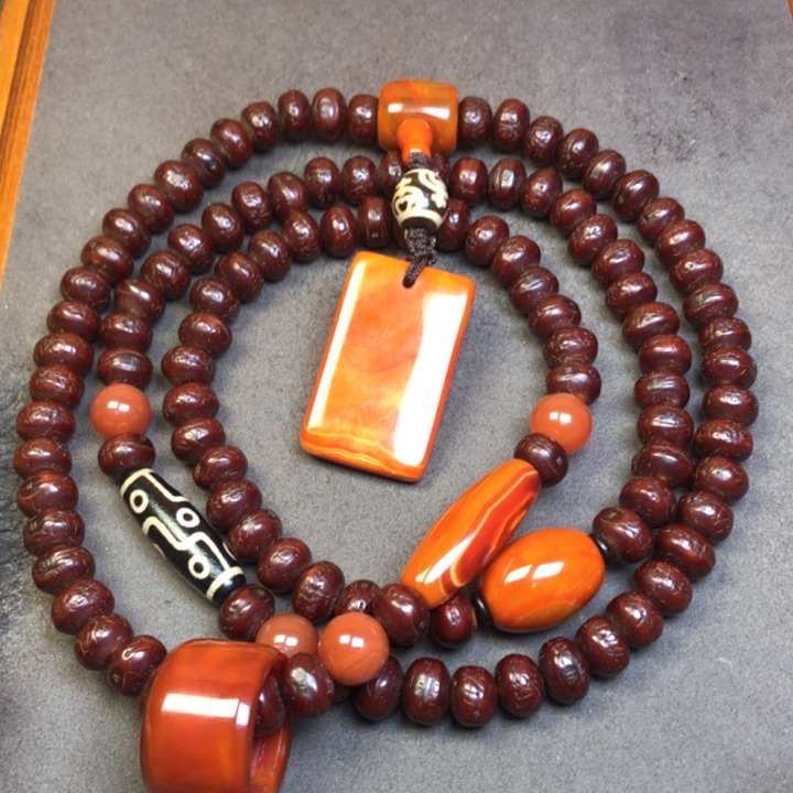 凤眼菩提吊坠d****0凤眼