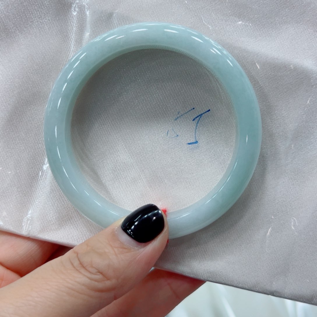 翡翠手镯未镶嵌买断