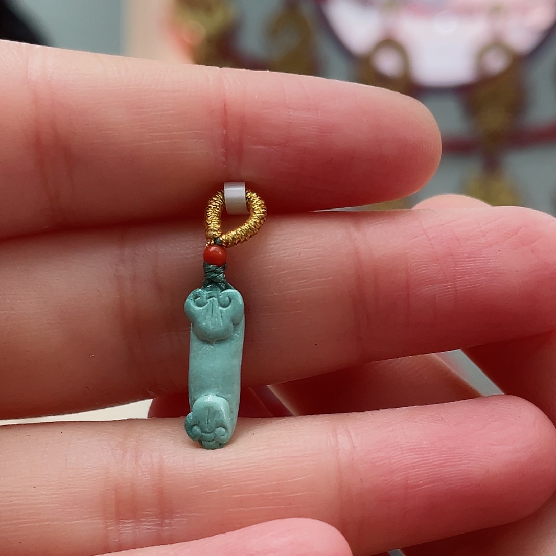 绿松石颈饰未镶嵌