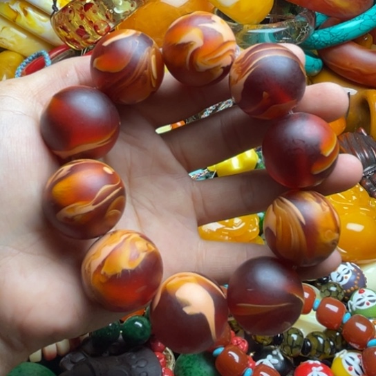 未镶嵌琥珀手串蜜蜡