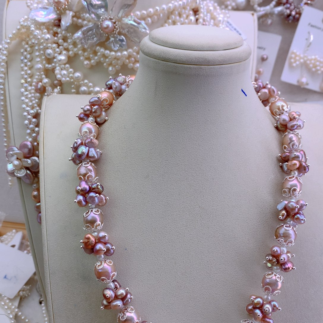 香***宝未镶嵌淡水珍珠项链