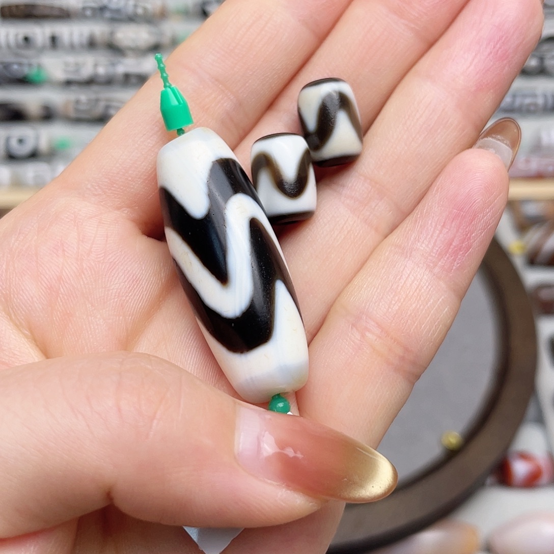 特***君玛瑙/玉髓未镶嵌颈饰