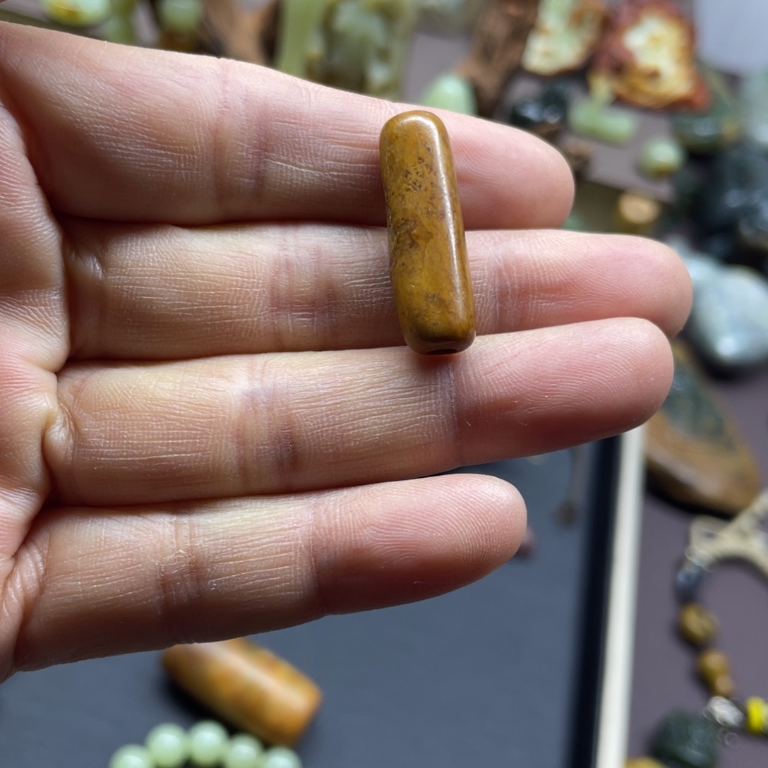 岫岩河磨玉（透闪石质玉）未镶嵌珠宝奇石