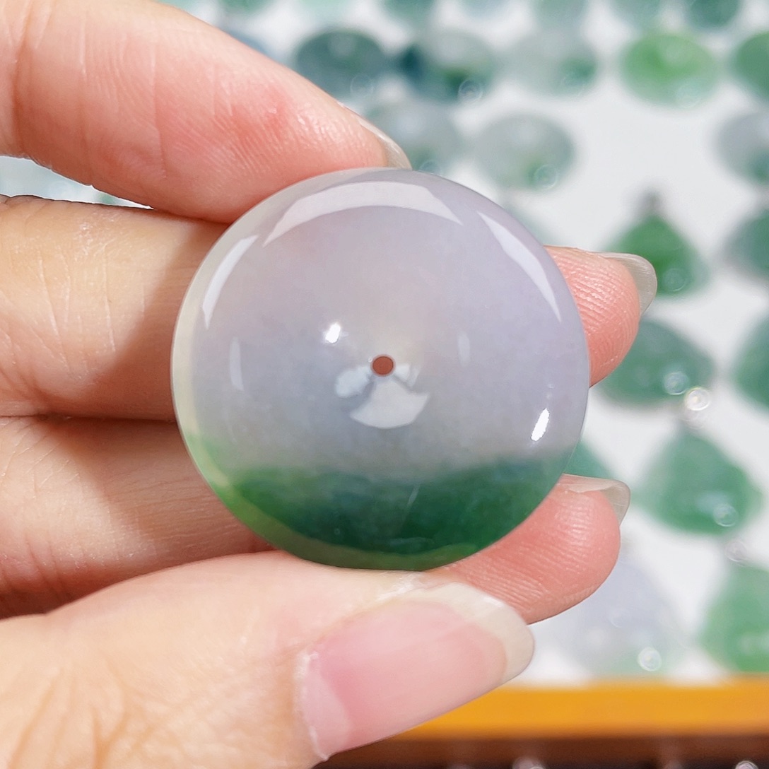 颈饰未镶嵌翡翠吊坠