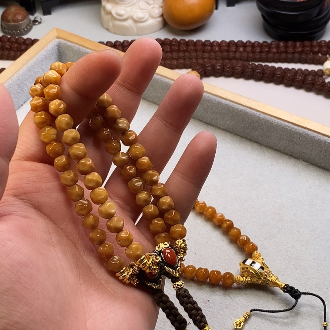 草珠菩提吊坠。。。。。。。。。。。