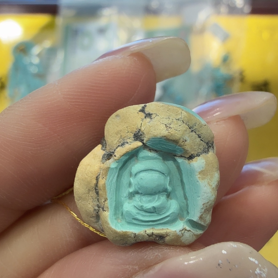 绿松石未镶嵌珠宝奇石