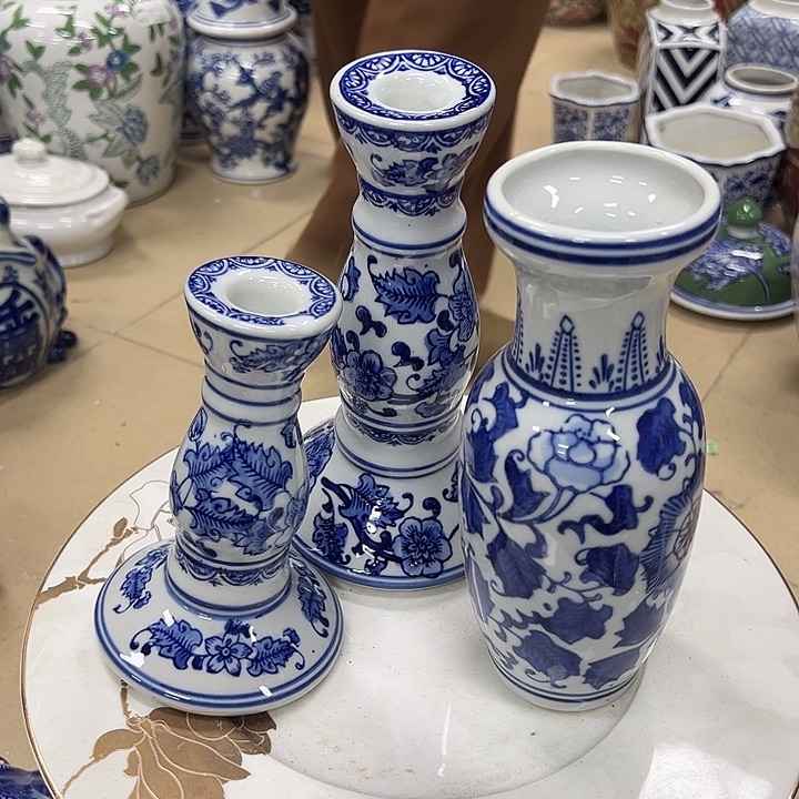 瓷片微瑕。。。。。。。。。。。。。。