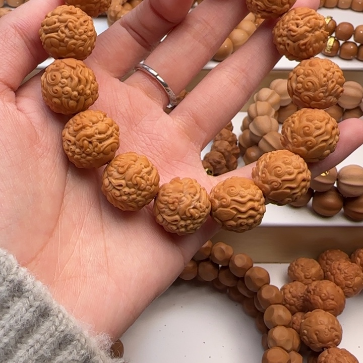 都***师吊坠猴头核桃漏眼款单面唐狮（颗颗漏）