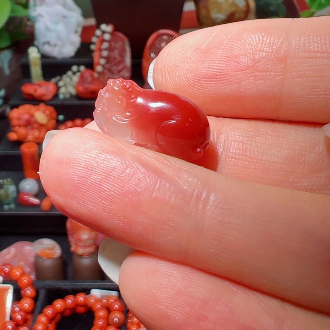 南红玛瑙未镶嵌颈饰