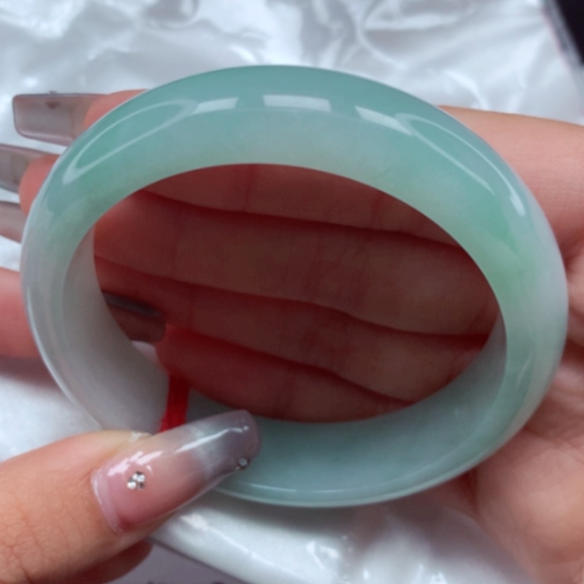 【闪购商品】翡翠手镯未镶嵌55圈