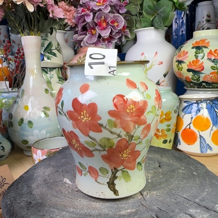 10景德镇釉下彩手绘花瓶