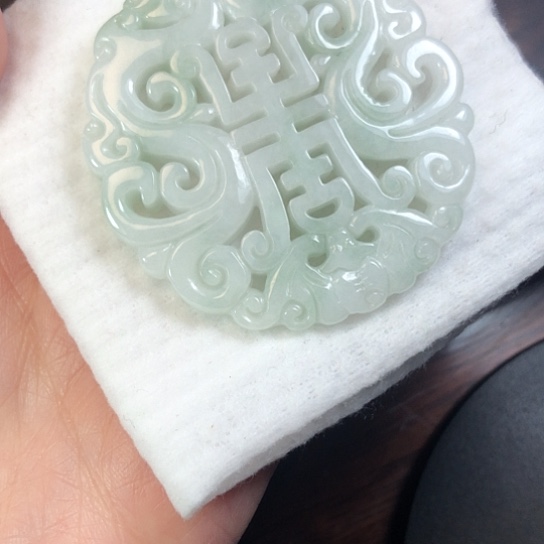 翡翠未镶嵌颈饰缅甸A货，每天下午1点半开播