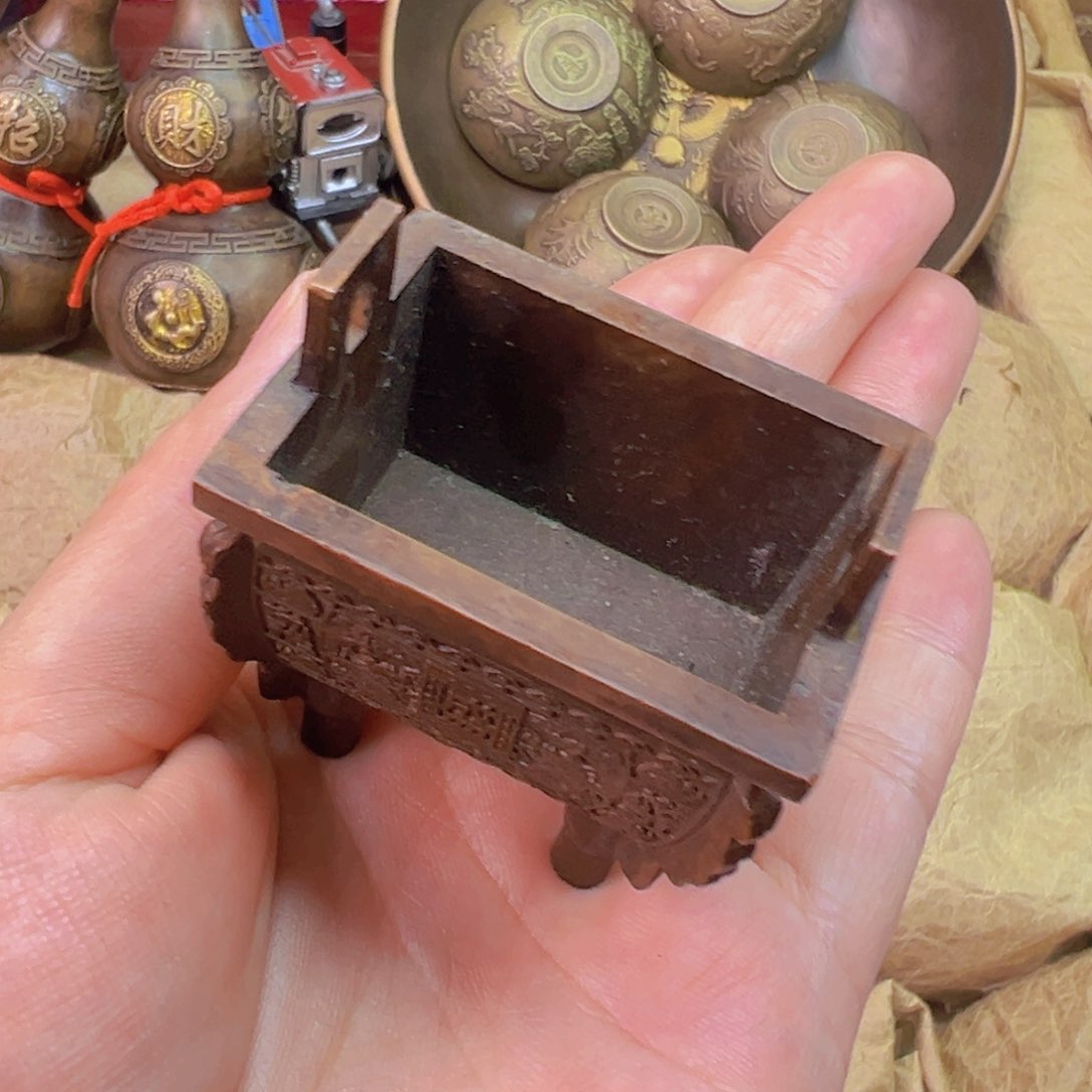 精美铜器点击下单