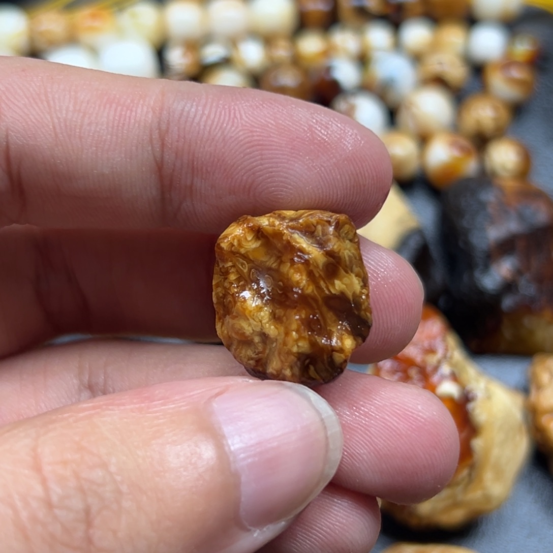 定制琥珀未镶嵌琥珀蜜蜡原石定制