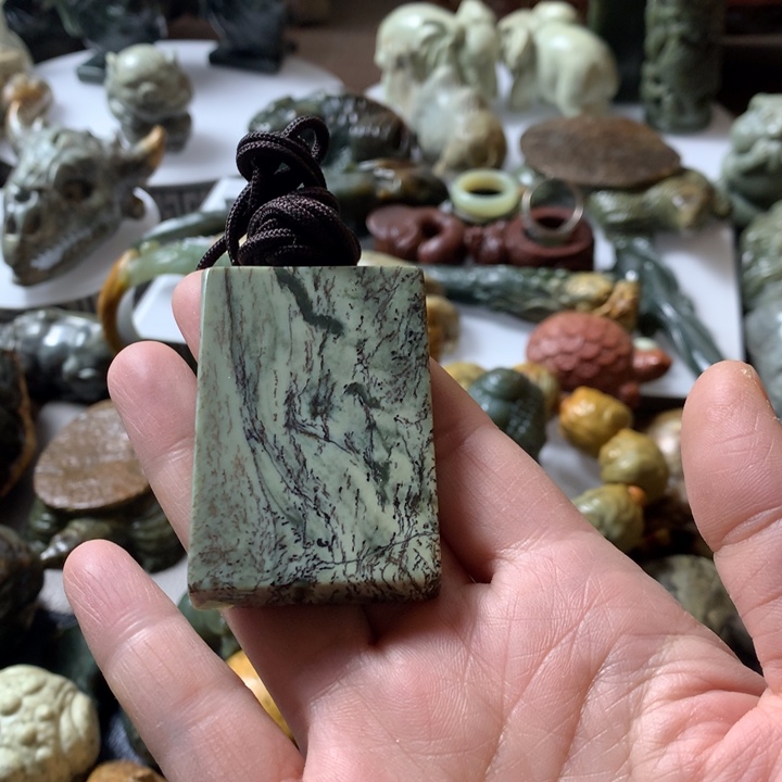 岫岩河磨玉（透闪石质玉）手链未镶嵌
