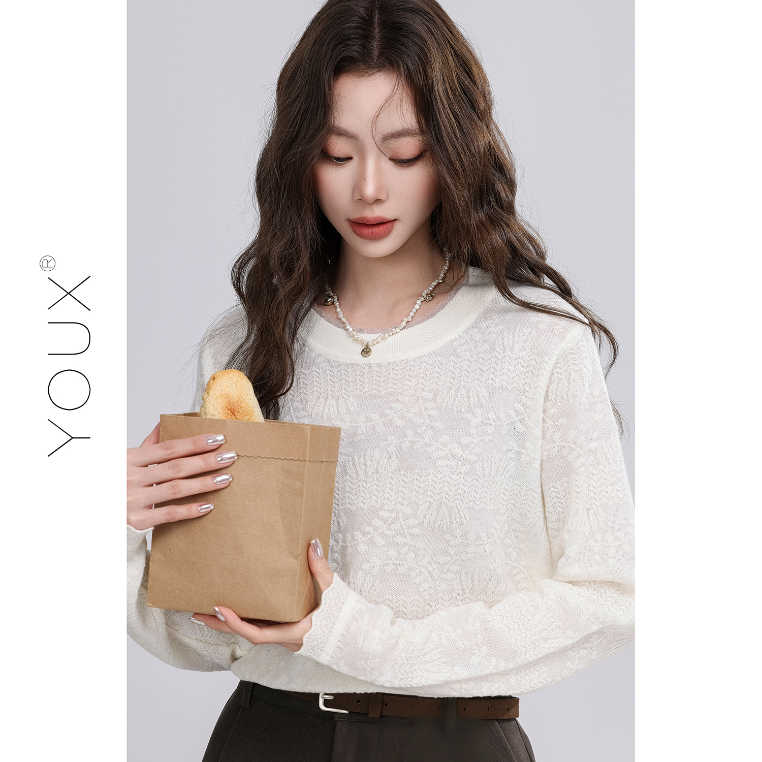 又巷【初雪来信】温柔感提花针织衫女2025冬季新款设计感圆领内搭