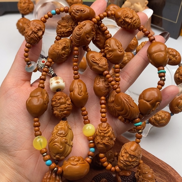 橄榄核吊坠十八罗汉脖挂