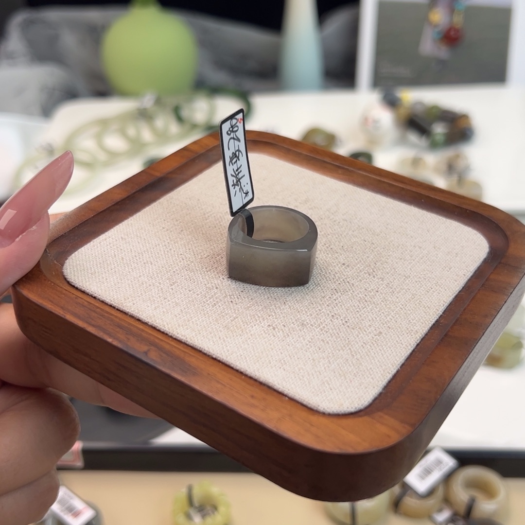 和田玉（糖玉）未镶嵌戒指N99渐变烟紫马鞍直径16.8不退换