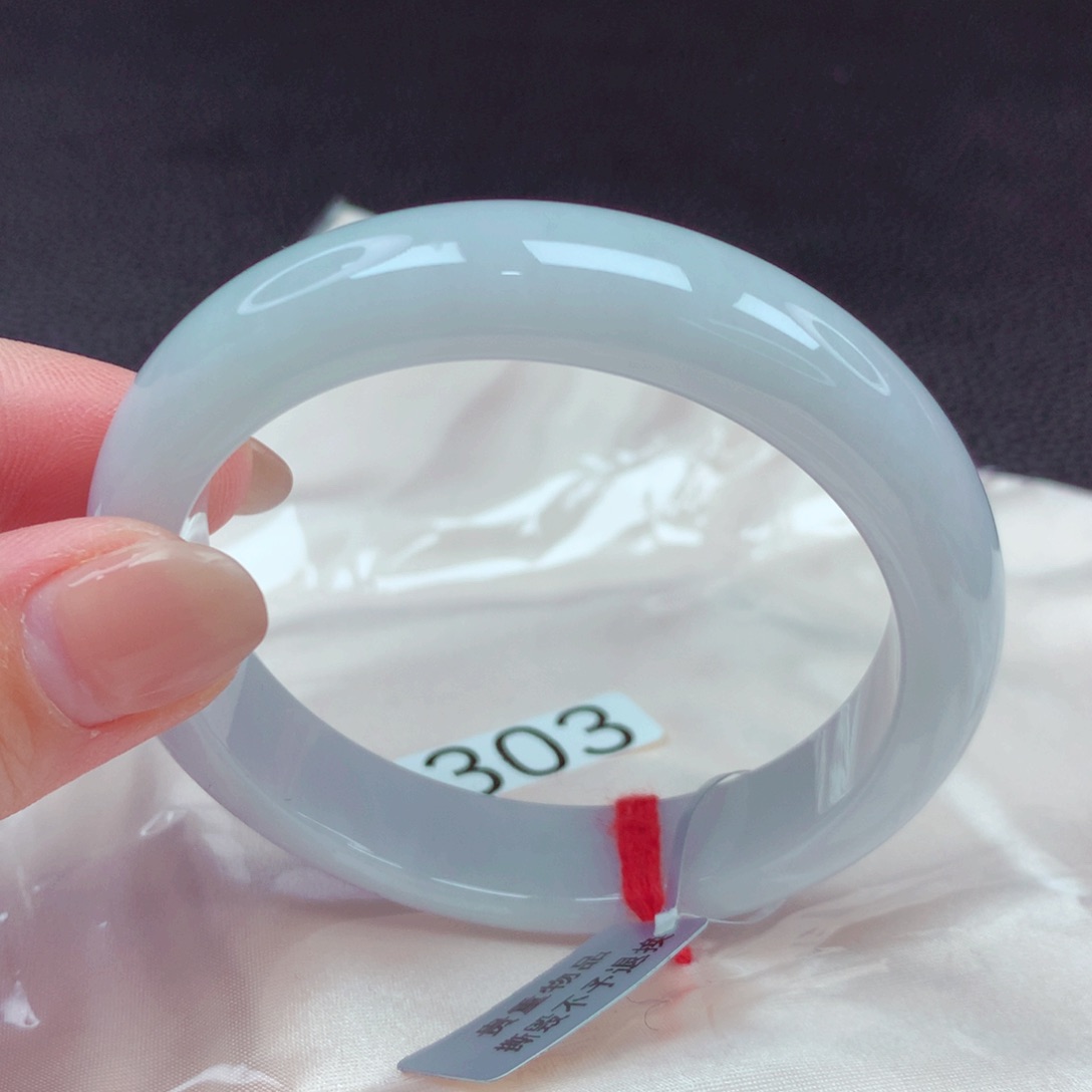 翡翠手镯未镶嵌手镯88