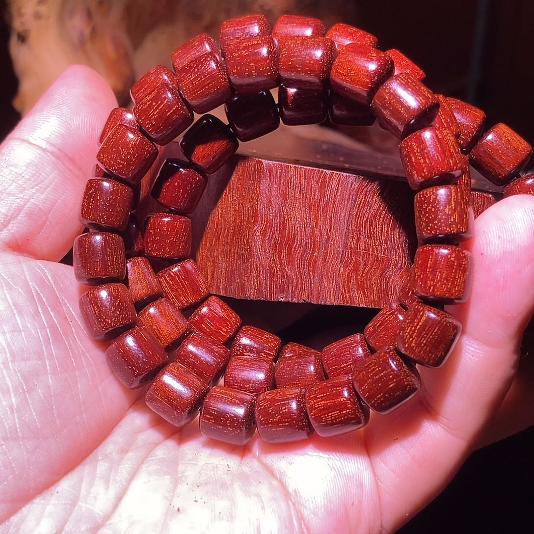 木毕业级别，印尼金星紫檀1.0直切超爆满真金星老料泥料