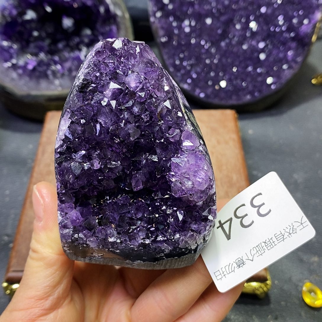 未镶嵌水晶大型摆件（非配饰）