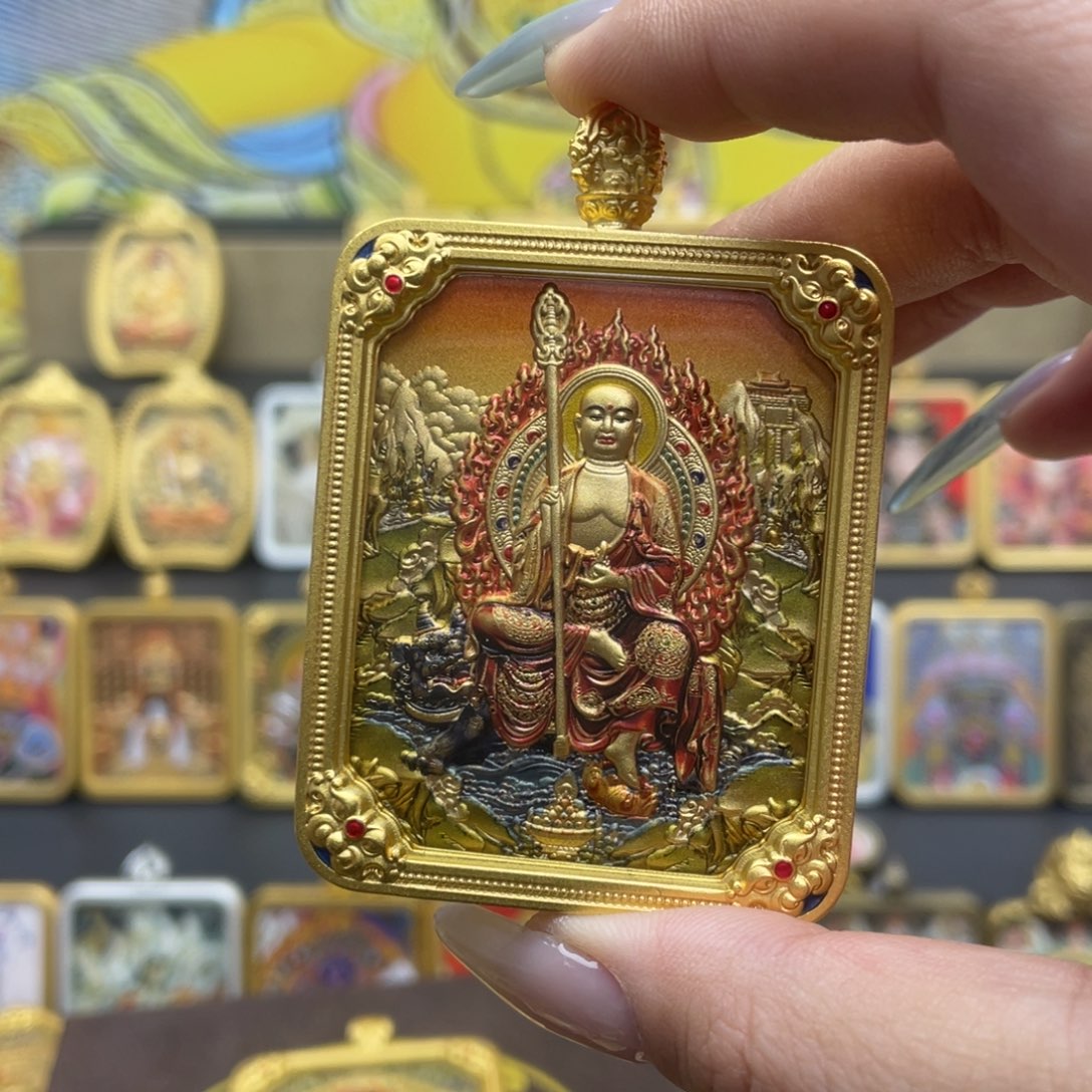 吊坠晶*唐卡定制也变得熟悉