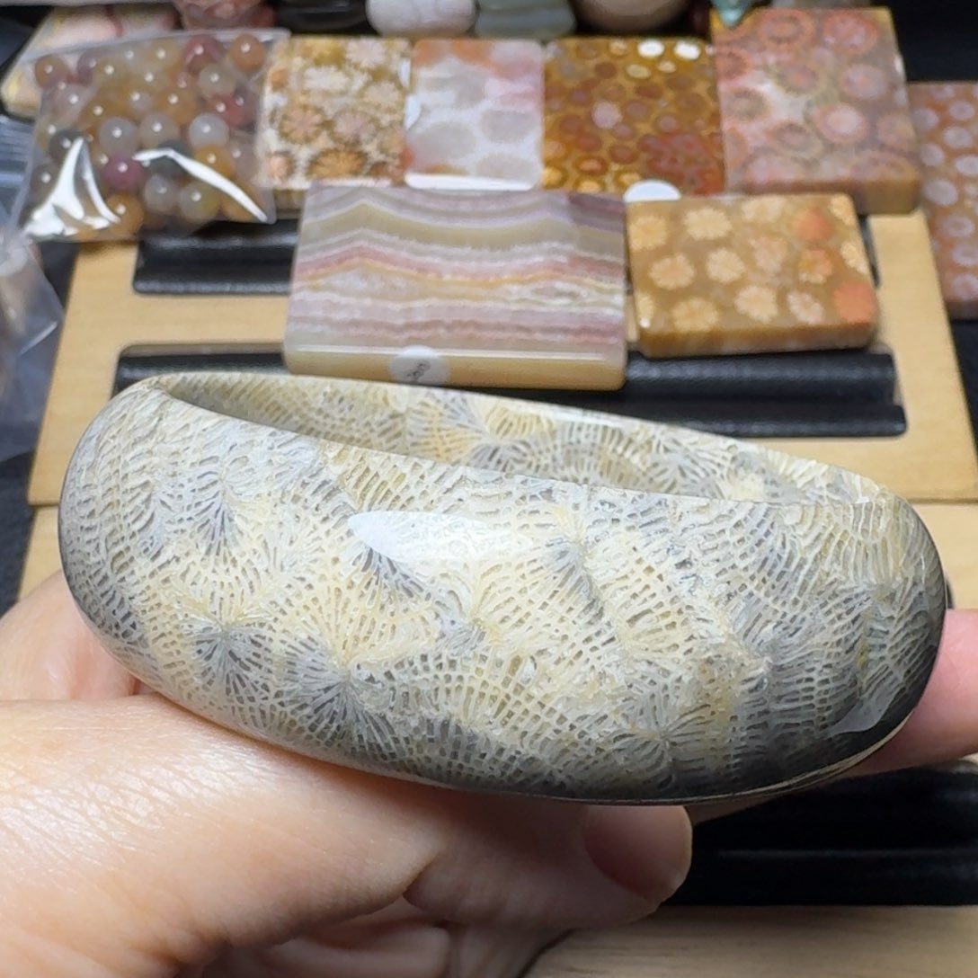 硅化玉57.5黄绿灰蓝小龙骨纹未镶嵌