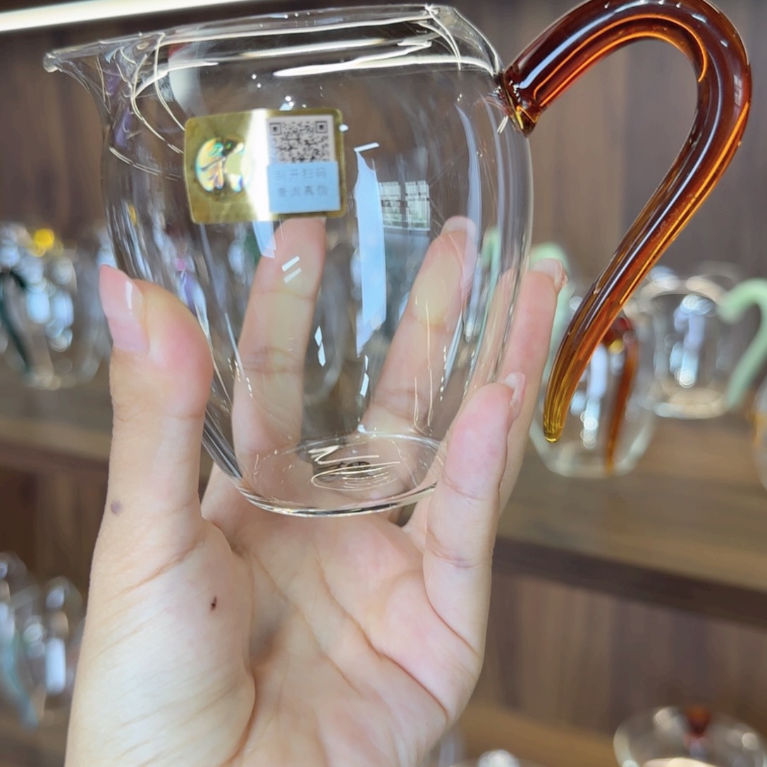 X***生小号怡然琥珀色公道杯